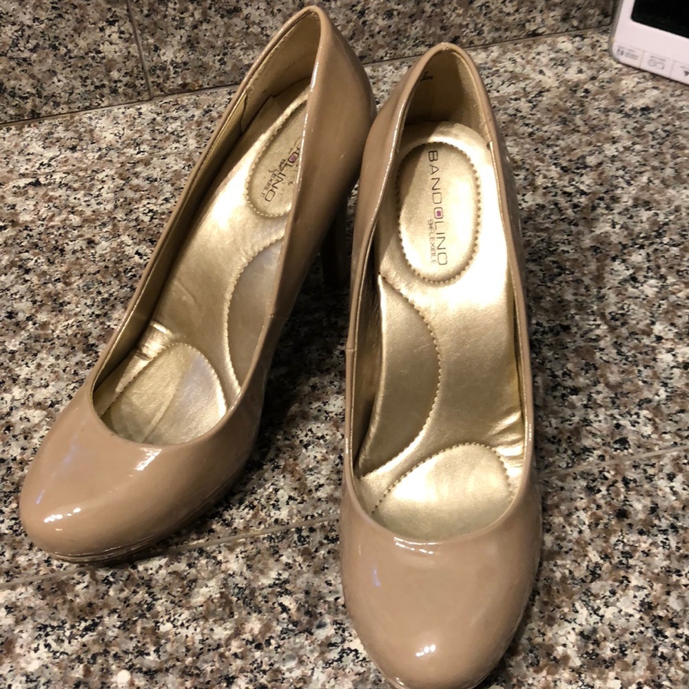 Nude pumps! Brand new